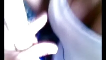 ایک عورت کو مطمئن فسکس ایرانی کرنا۔